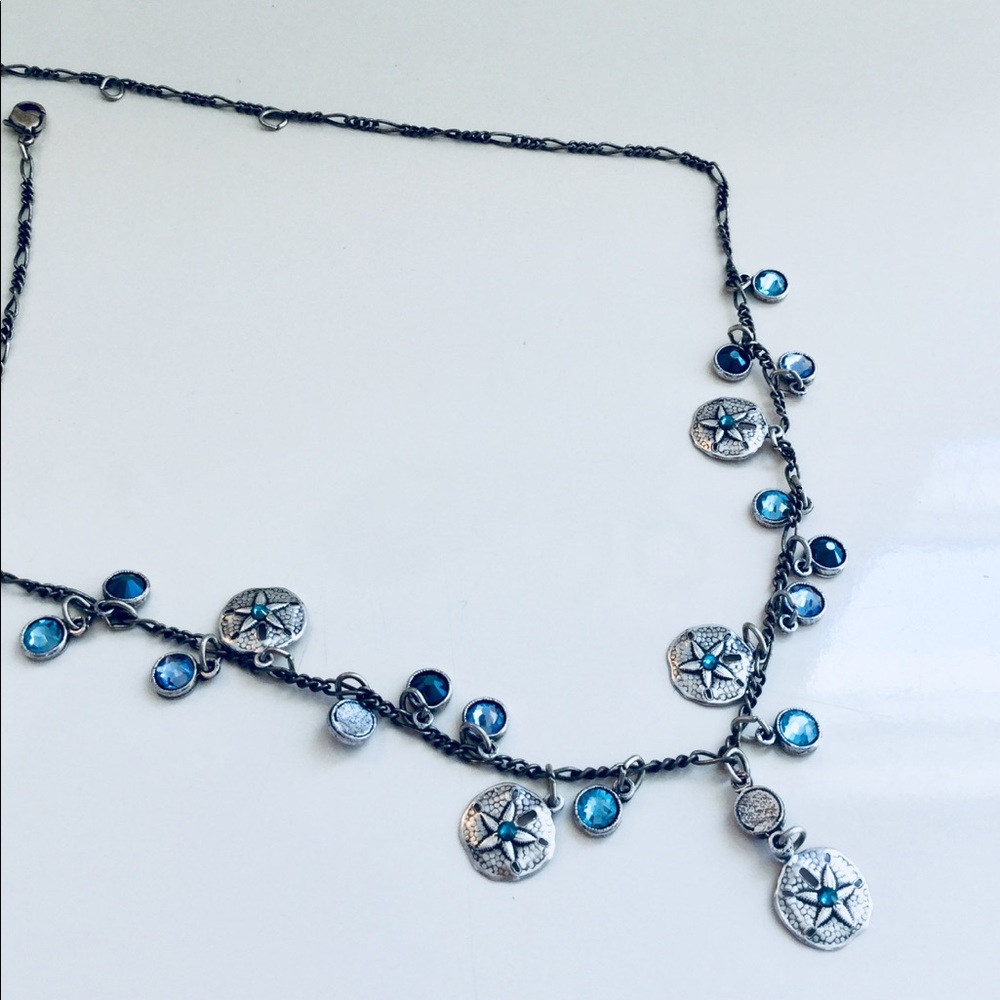 NWOT Sand Dollar Necklace